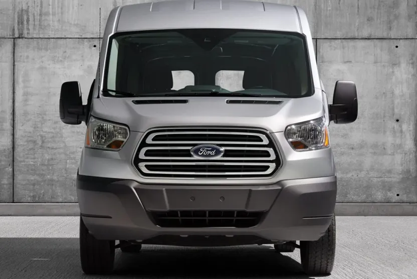 2019 Ford Transit photo 1