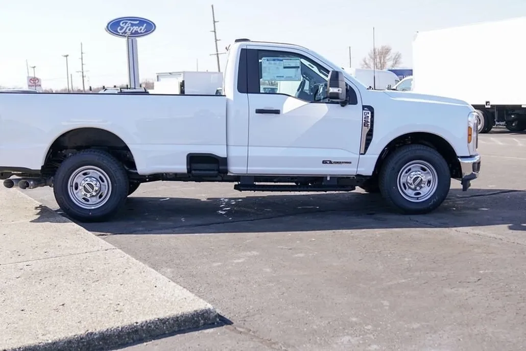 2025 Ford F-250 XL photo 1