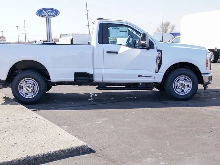 2025 Ford F-250 XL photo 1