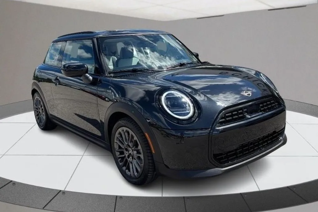 2025 Mini Cooper 2 Door Hardtop photo 1
