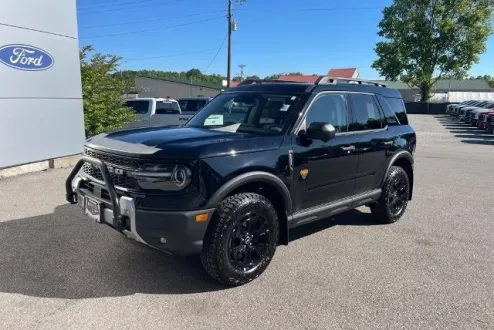 2025 Ford Bronco Sport Badlands photo 2