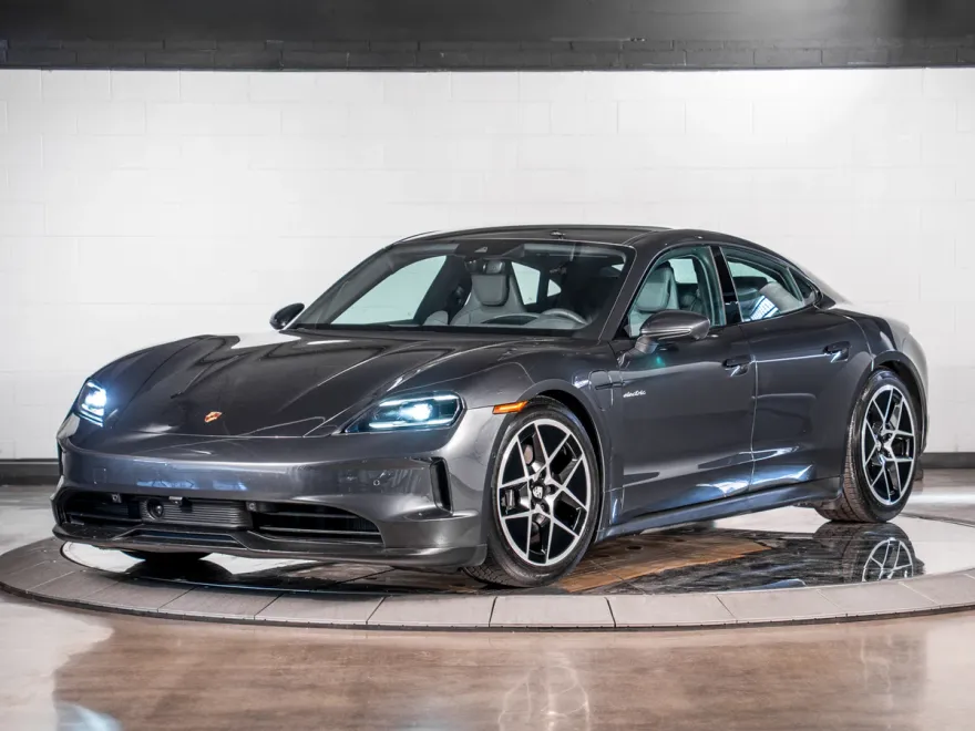 2025 Porsche Taycan 4S photo 1
