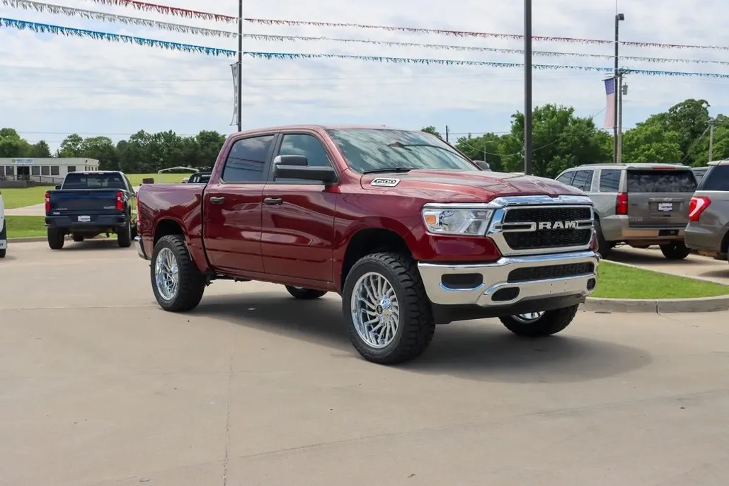 2024 Ram 1500 Tradesman photo 1