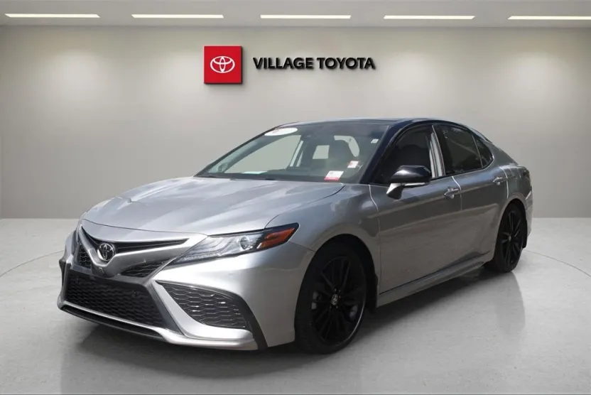 2022 Toyota Camry XSE photo 1
