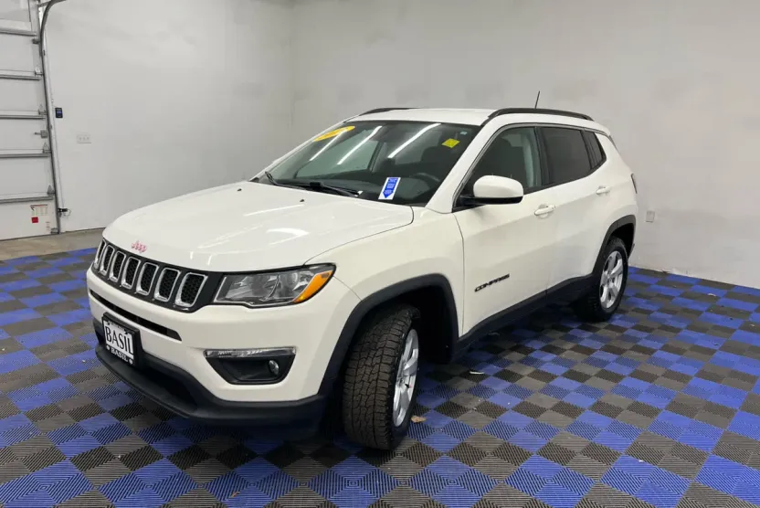 2019 Jeep Compass Latitude photo 1