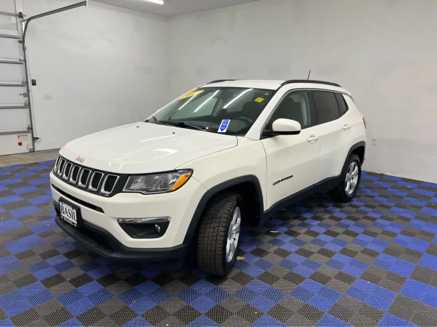 2019 Jeep Compass Latitude photo 1
