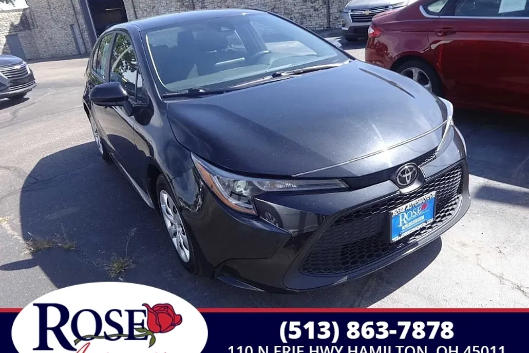 2022 Toyota Corolla LE photo 1