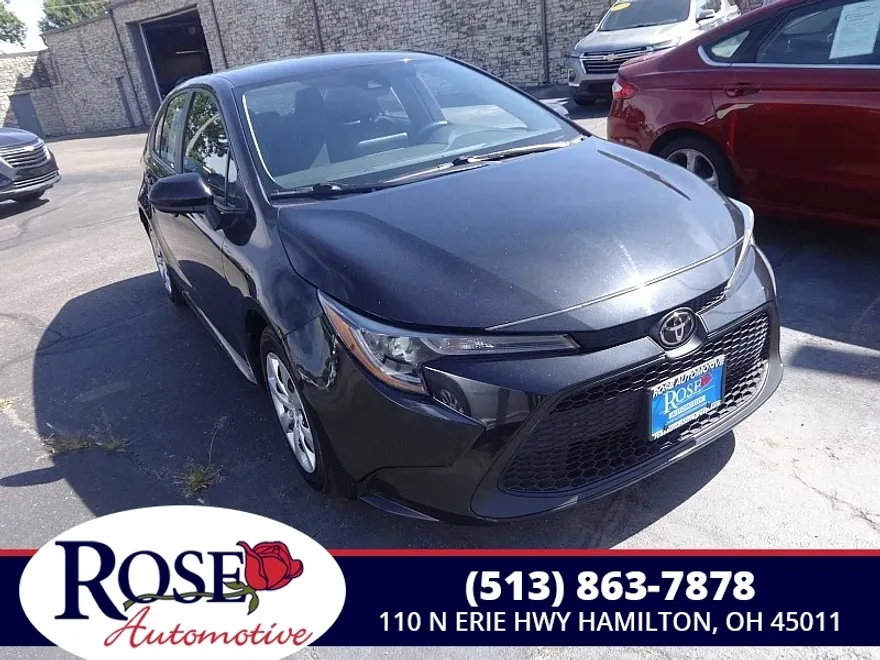 2022 Toyota Corolla LE photo 1