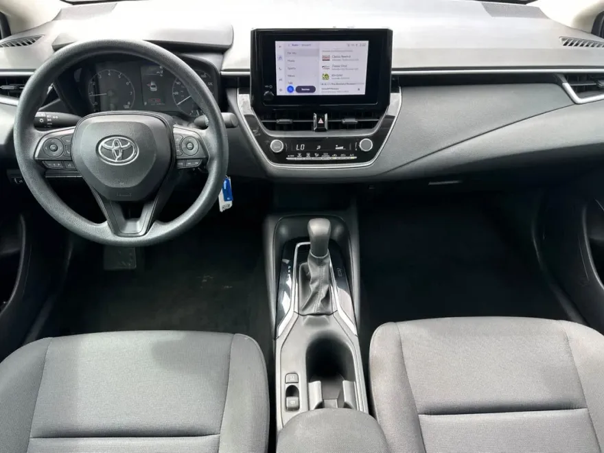 2024 Toyota Corolla LE photo 2