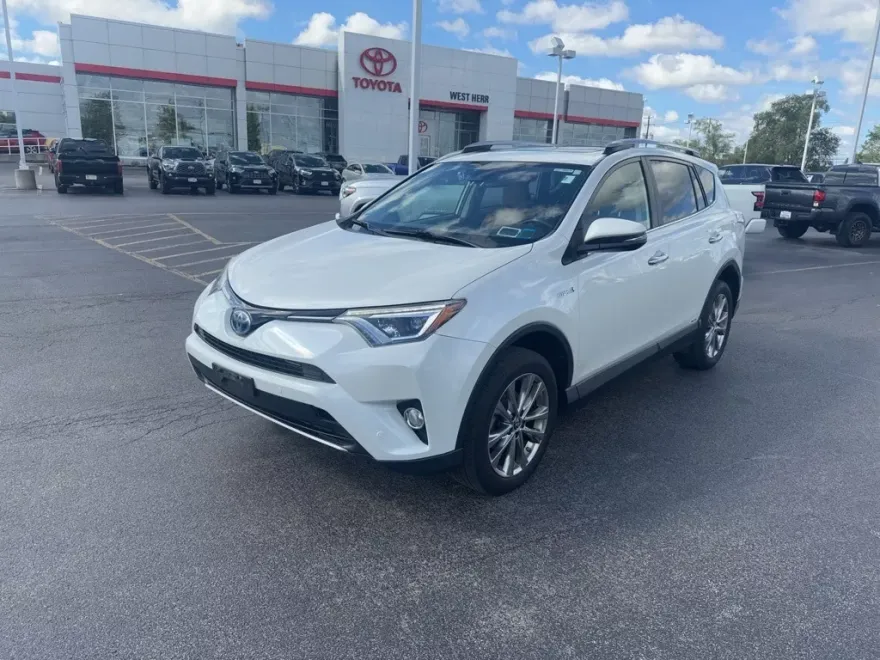 2017 Toyota RAV4 Hybrid Limited photo 1