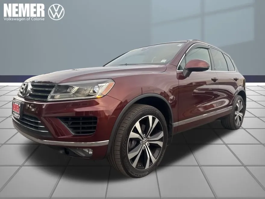2017 Volkswagen Touareg V6 photo 1