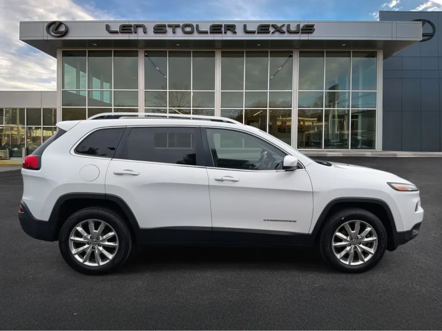 2016 Jeep Cherokee Limited photo 1