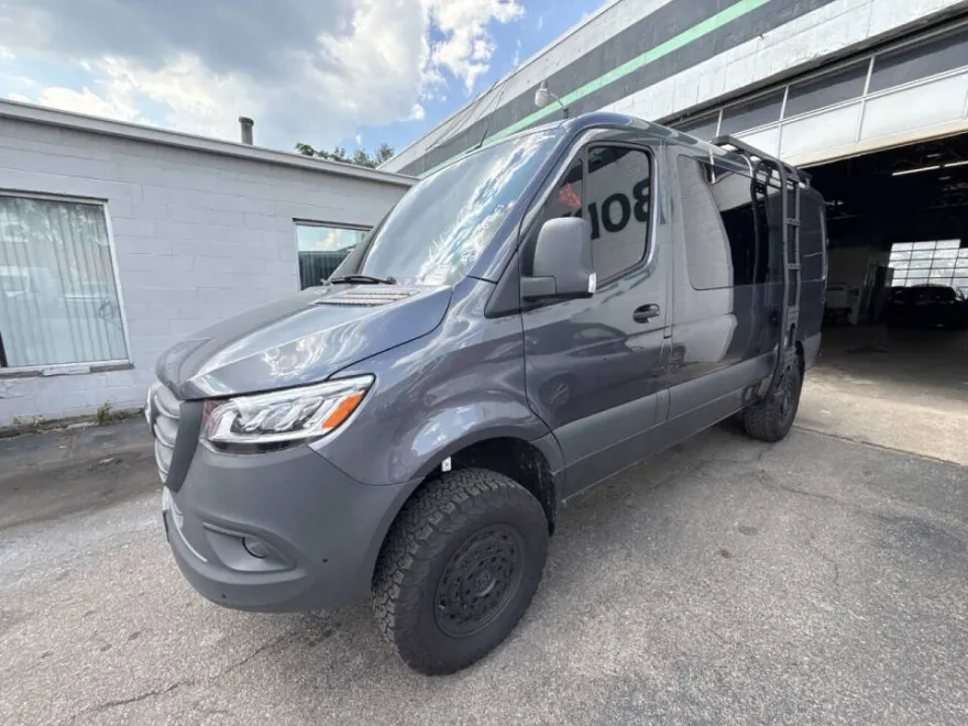 2023 Mercedes Benz Sprinter 2500 photo 1