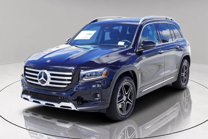 2026 Mercedes Benz GLB 250 photo 1