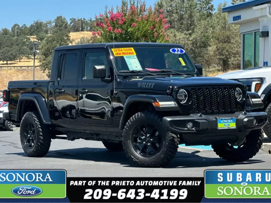 2022 Jeep Gladiator Willys photo 1