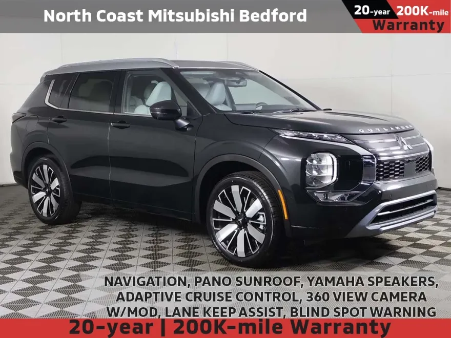 2025 Mitsubishi Outlander Platinum photo 1