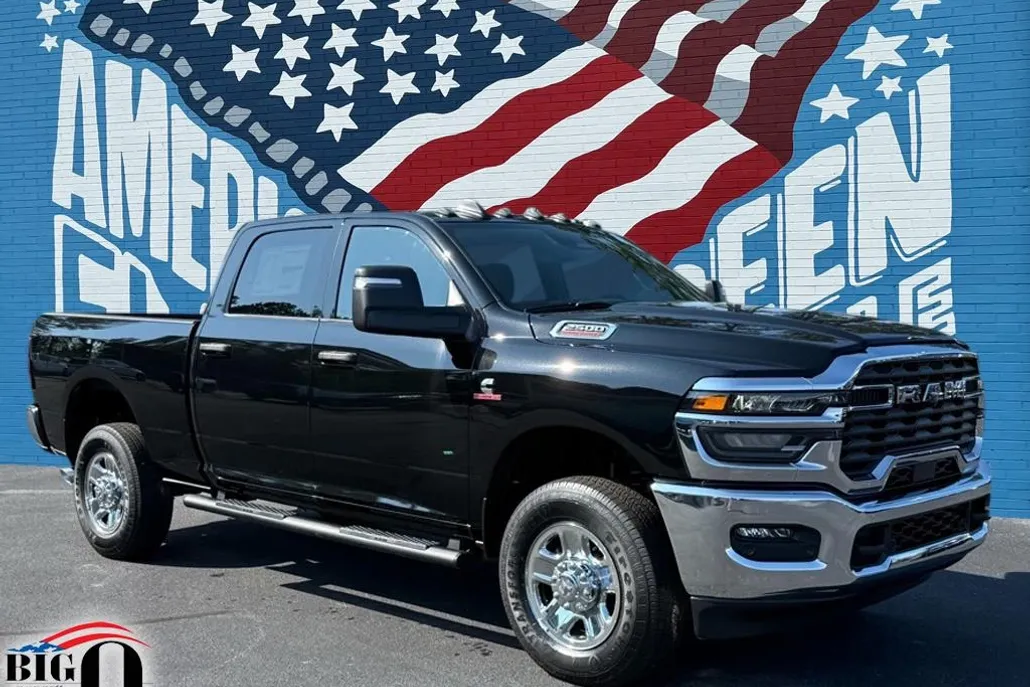 2025 Ram 2500 Tradesman photo 1