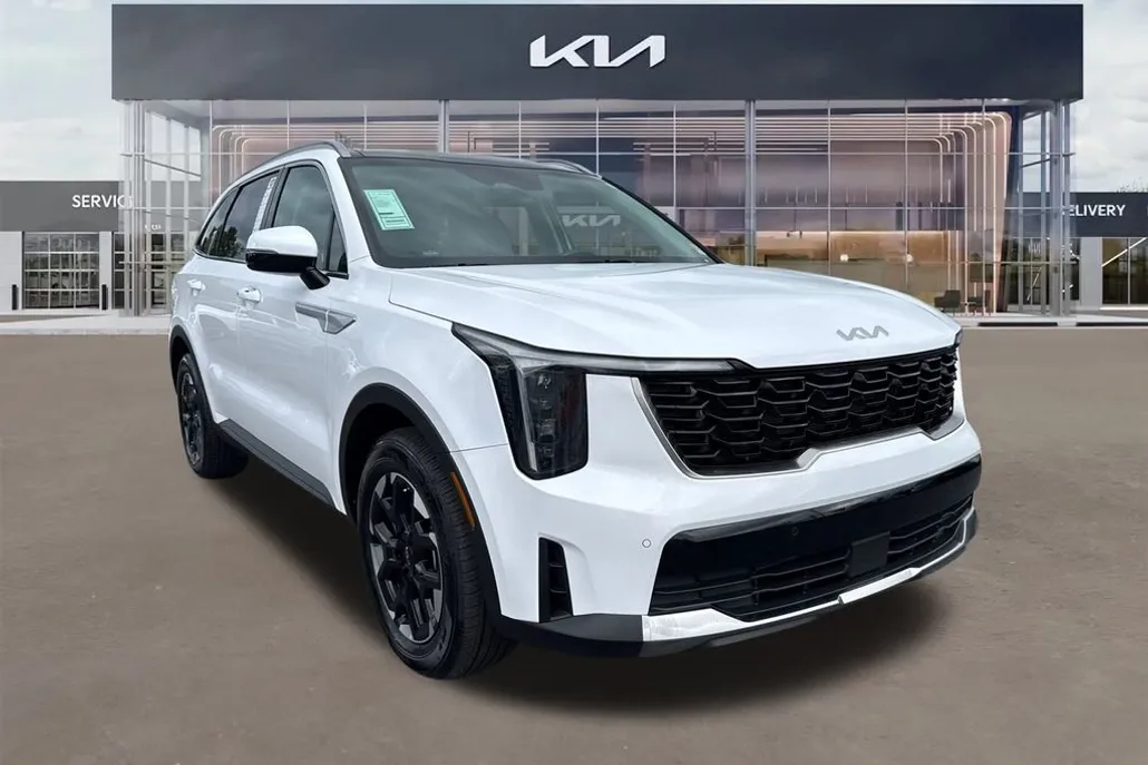 2024 Kia Sorento S photo 1