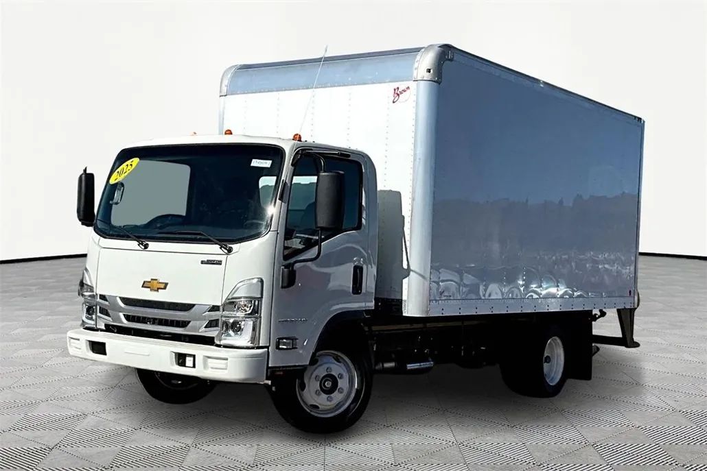 2025 Chevrolet Silverado 4500HD photo 1