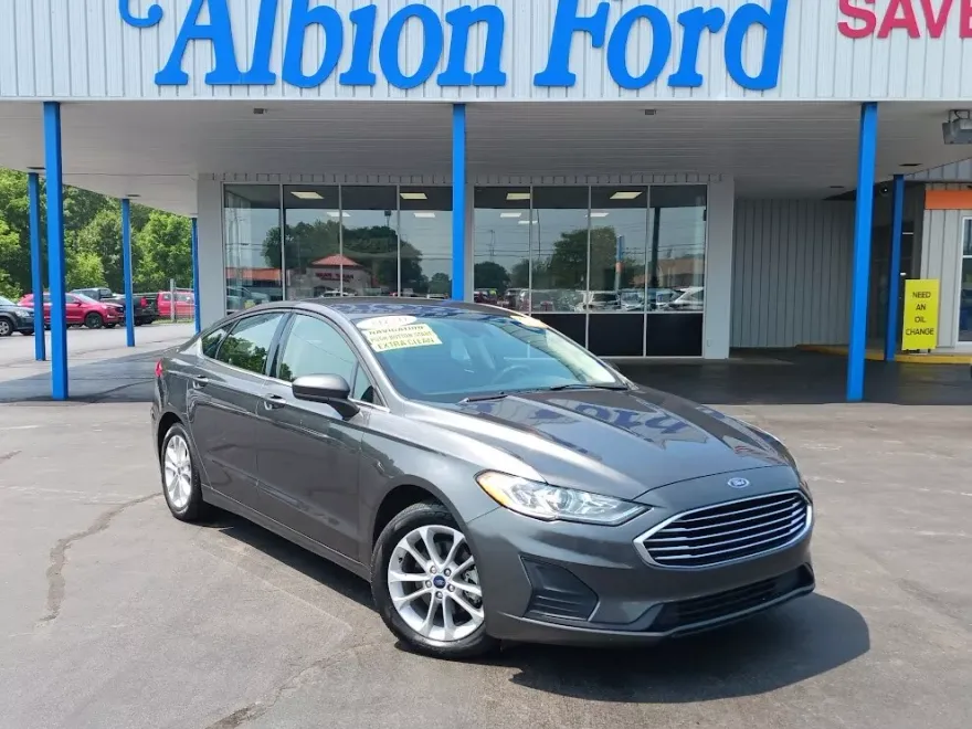 2020 Ford Fusion Hybrid SE photo 1