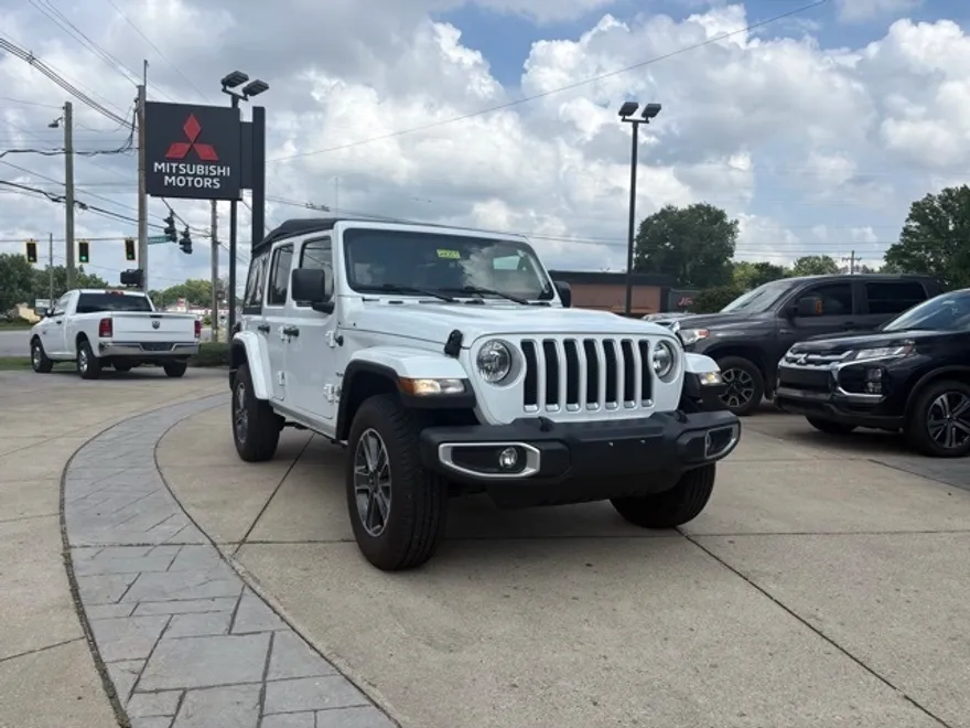 2023 Jeep Wrangler Sahara photo 1