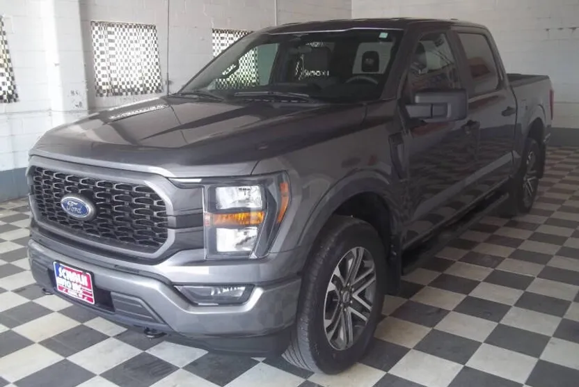2023 Ford F-150 XL photo 1