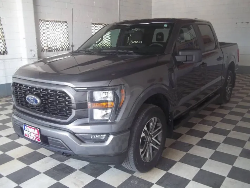 2023 Ford F-150 XL photo 1