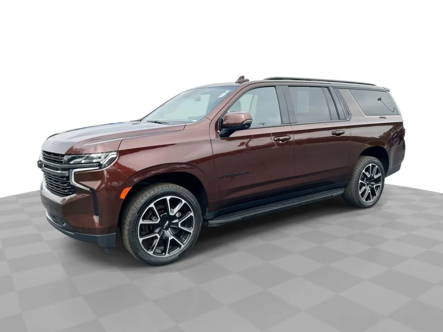 2022 Chevrolet Suburban RST photo 1