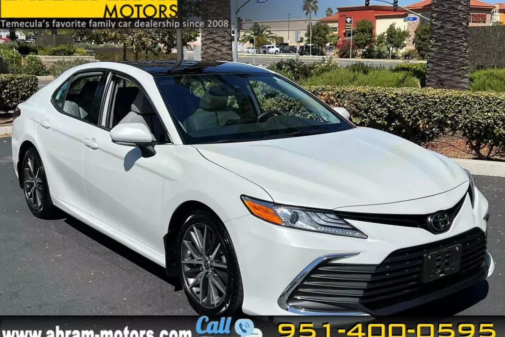2022 Toyota Camry XLE photo 1
