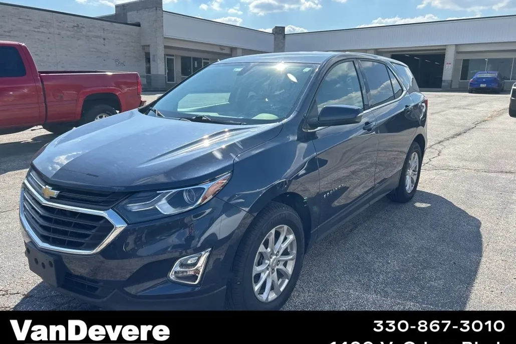 2019 Chevrolet Equinox LT photo 1