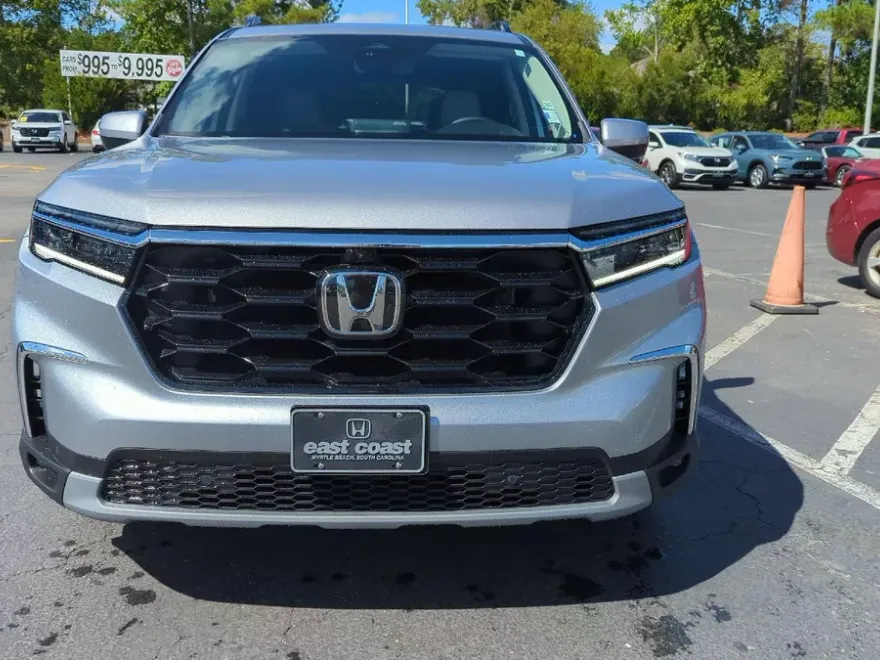 2025 Honda Pilot Elite photo 1