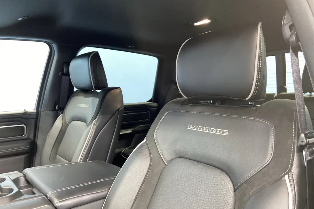2025 Ram 1500 Laramie photo 1