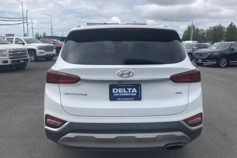 2020 Hyundai Santa Fe SEL photo 1