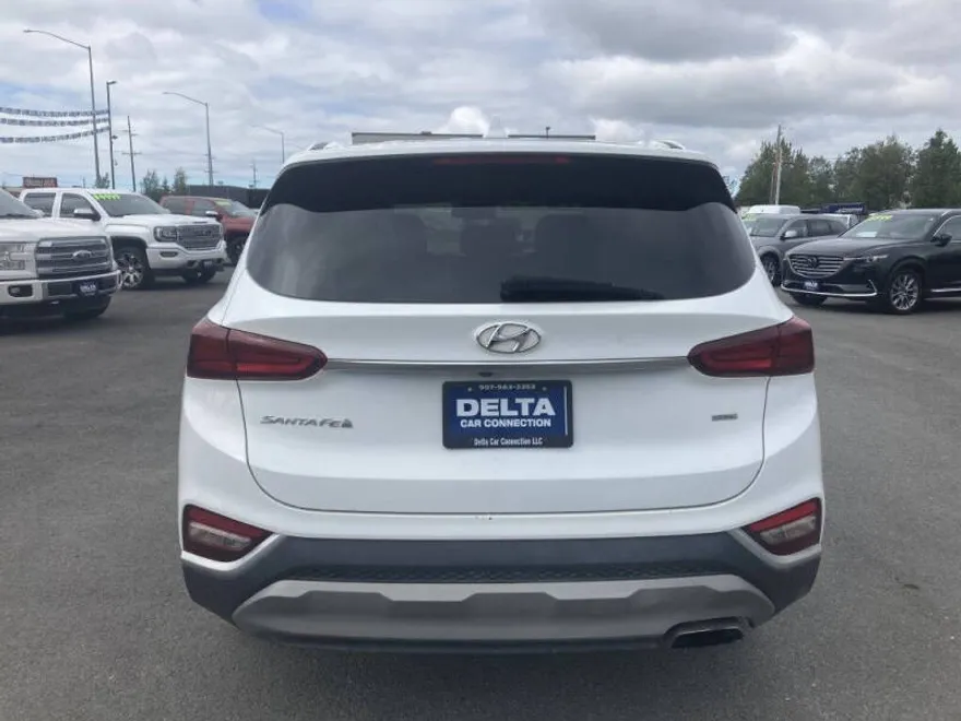 2020 Hyundai Santa Fe SEL photo 1