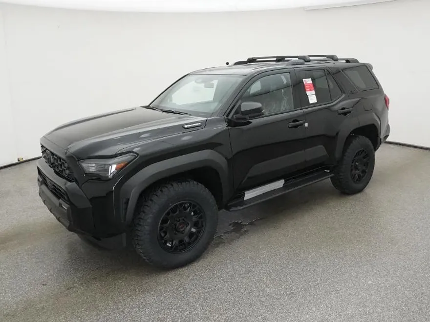 2025 Toyota 4Runner TRD Off-Road photo 1