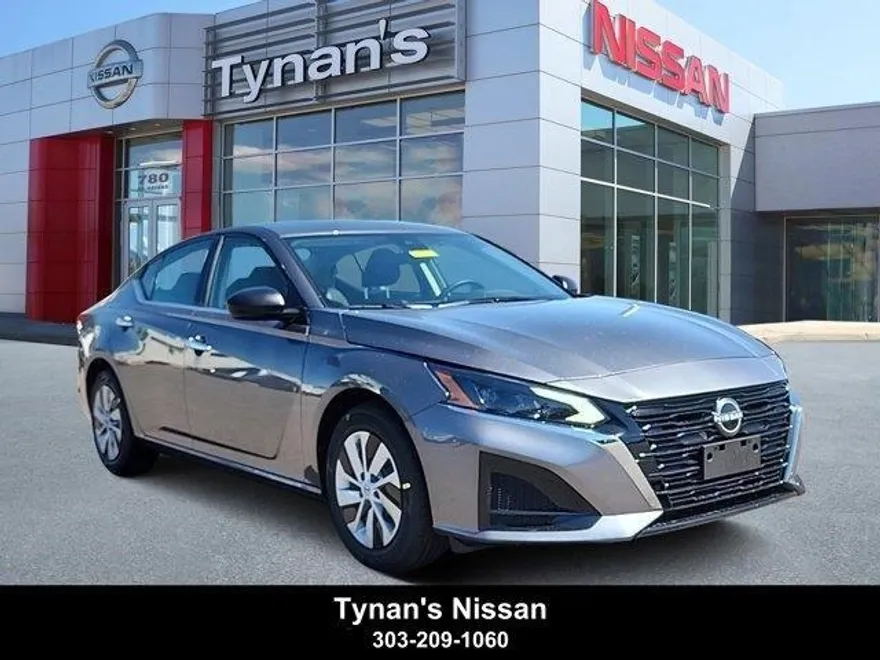 2025 Nissan Altima S photo 1