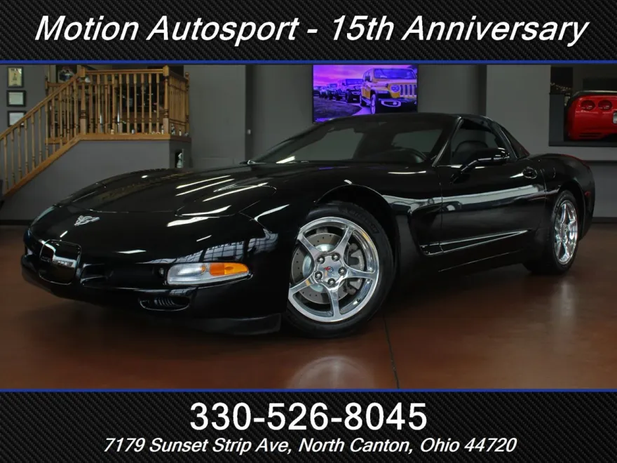 2003 Chevrolet Corvette photo 1