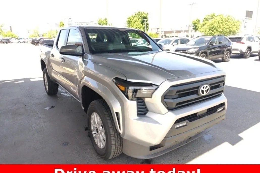 2025 Toyota Tacoma SR5 photo 1