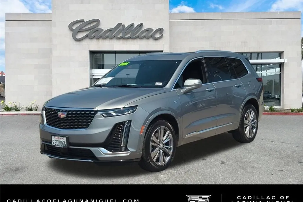 2025 Cadillac XT6 Premium Luxury photo 1