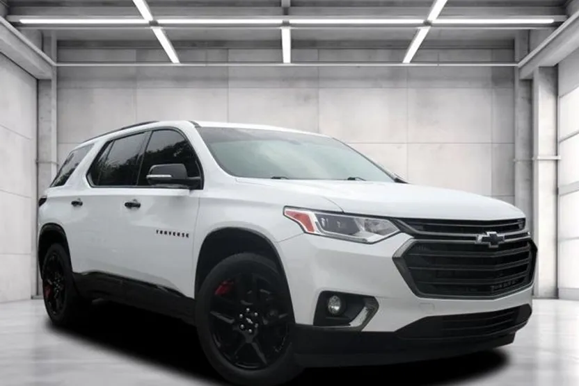 2020 Chevrolet Traverse Premier photo 1