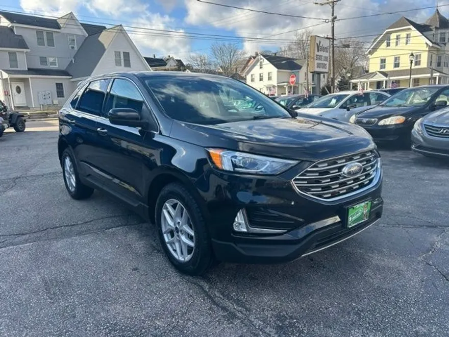 2021 Ford Edge SEL photo 1