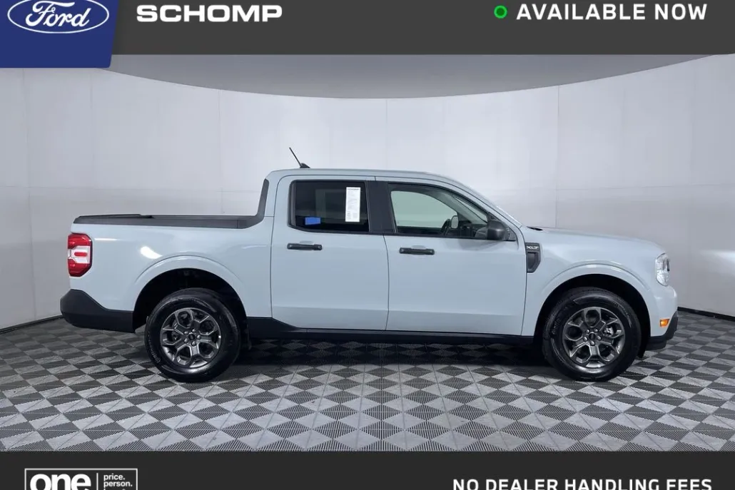 2024 Ford Maverick XLT photo 1
