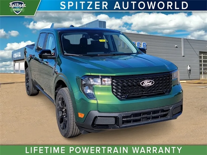 2025 Ford Maverick XLT photo 1