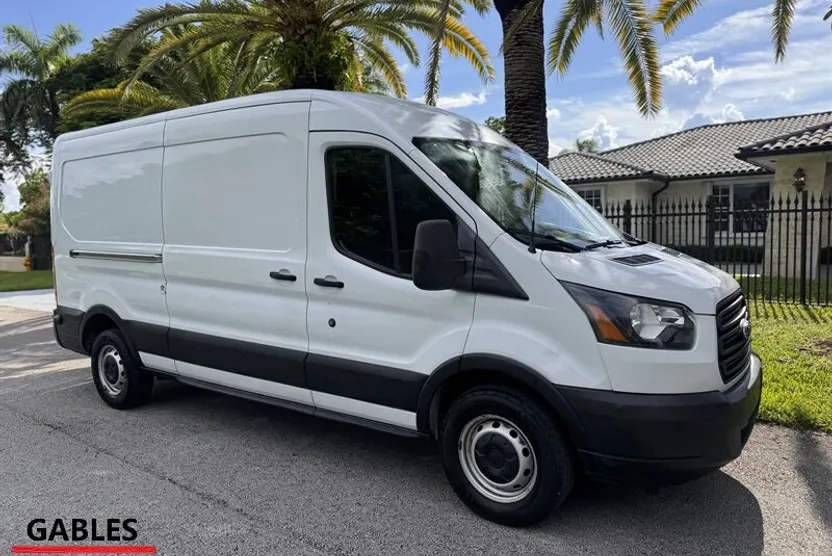 2019 Ford Transit Van photo 1