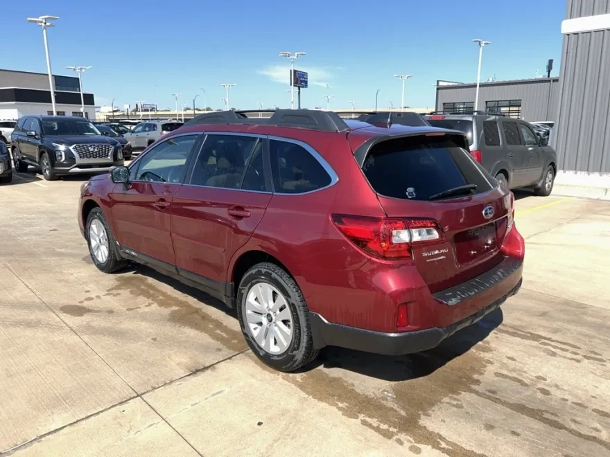 2017 Subaru Outback 2.5i photo 1