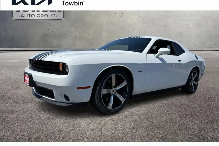 2018 Dodge Challenger R/T photo 1