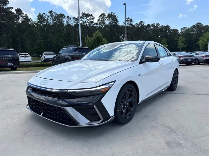 2025 Hyundai Elantra N Line photo 1