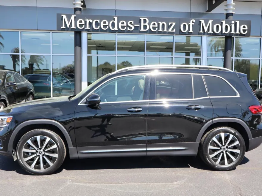 2022 Mercedes Benz GLB 250 photo 1