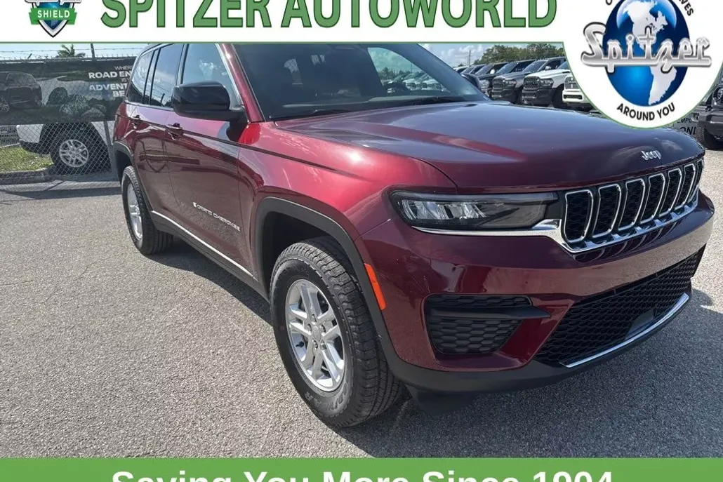 2025 Jeep Grand Cherokee Laredo photo 1