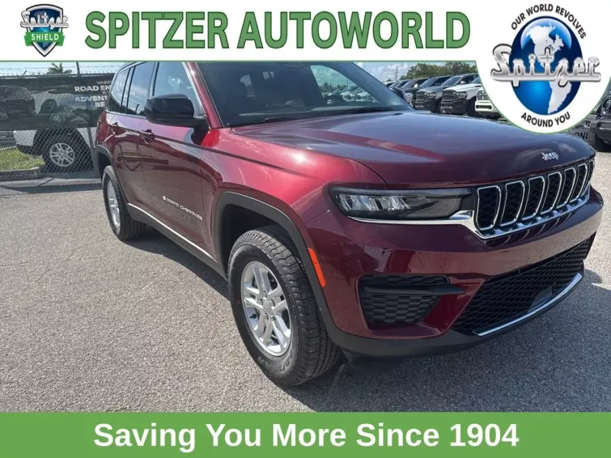 2025 Jeep Grand Cherokee Laredo photo 1
